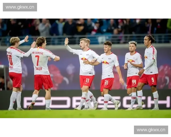 历届欧联杯冠军回顾与分析 聚焦足球历史上的巅峰之战 历届欧联杯冠军回顾与分析 聚焦足球历史上的巅峰之战